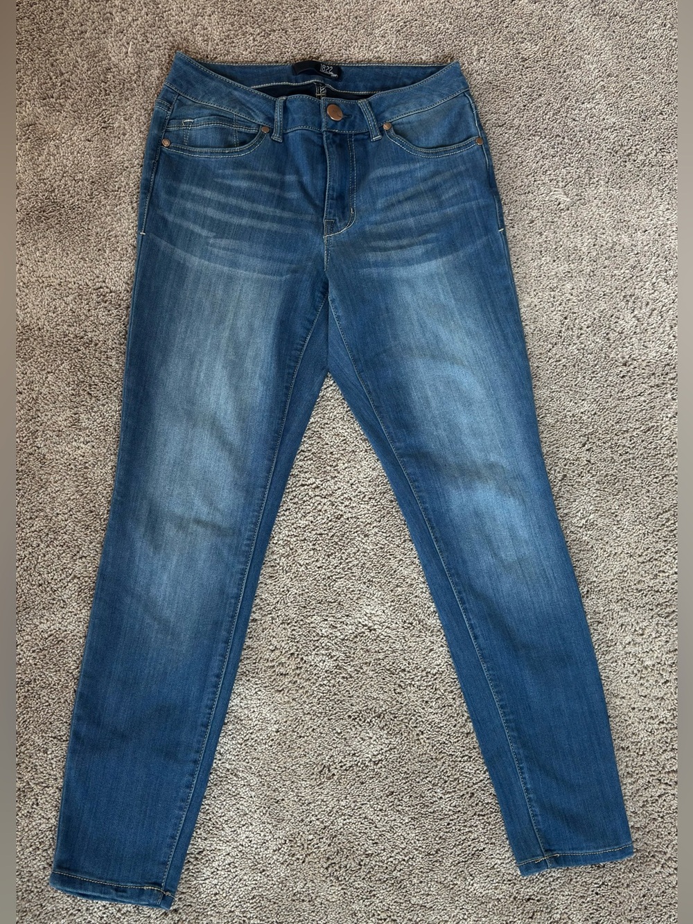 1822 Denim Women's Medium Blue Skinny Jeans